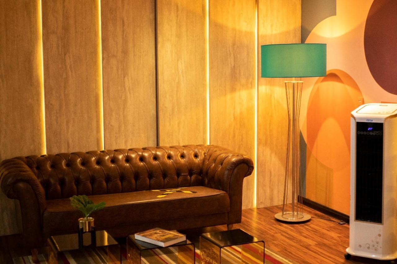 Jockey Class Hotel Τερεζίνα Εξωτερικό φωτογραφία
