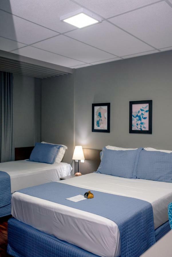 Jockey Class Hotel Τερεζίνα Εξωτερικό φωτογραφία
